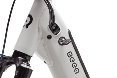 Thumbnail - Crossover