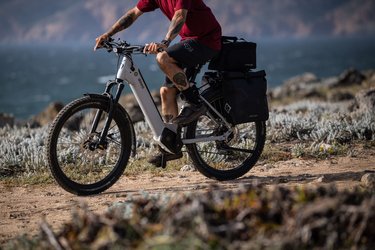 Thumbnail - Crossover