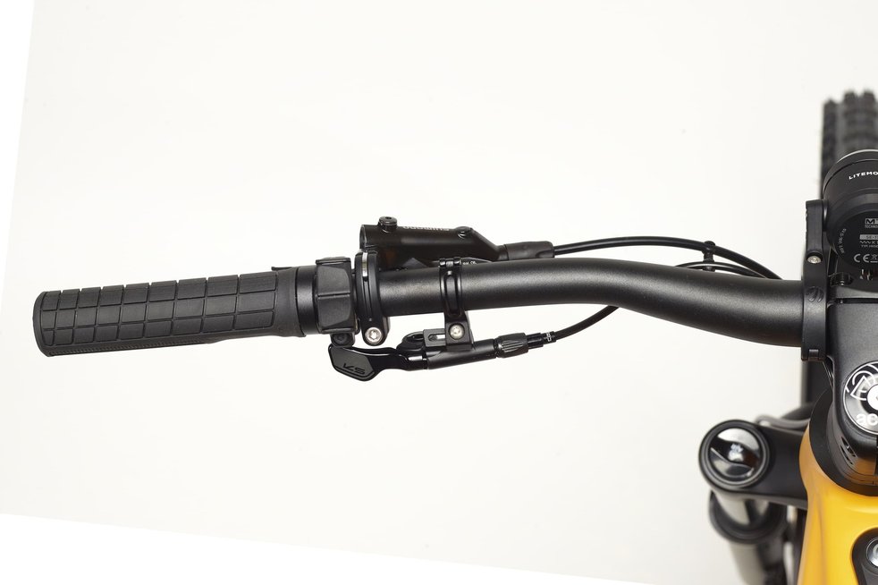 M850 Full Suspension ATB